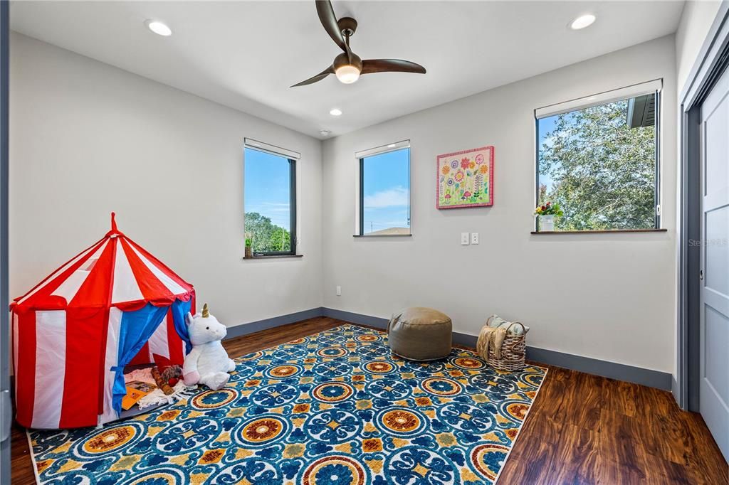 For Sale: $1,295,000 (4 beds, 3 baths, 2791 Square Feet)