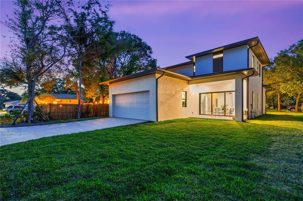 For Sale: $1,295,000 (4 beds, 3 baths, 2791 Square Feet)