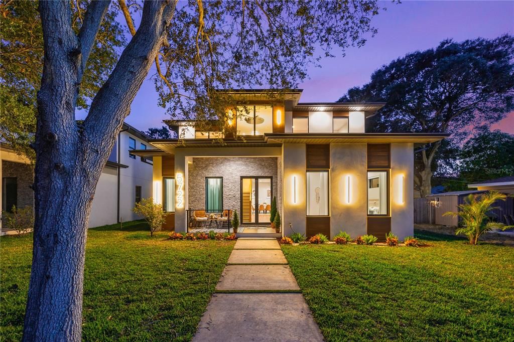 For Sale: $1,295,000 (4 beds, 3 baths, 2791 Square Feet)