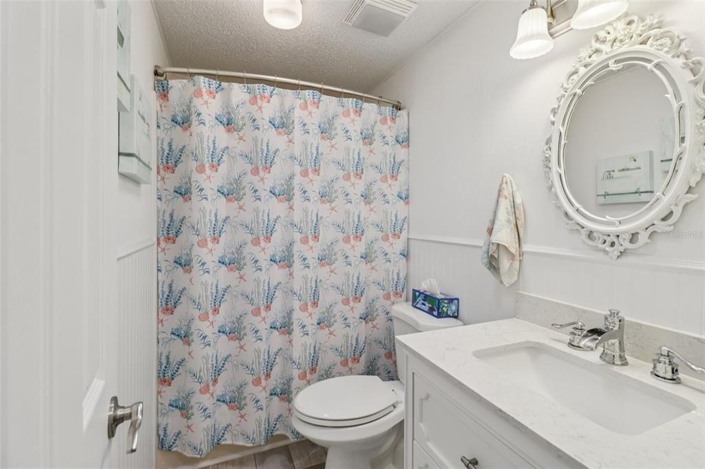 En Venta: $224,900 (2 camas, 2 baños, 1050 Pies cuadrados)