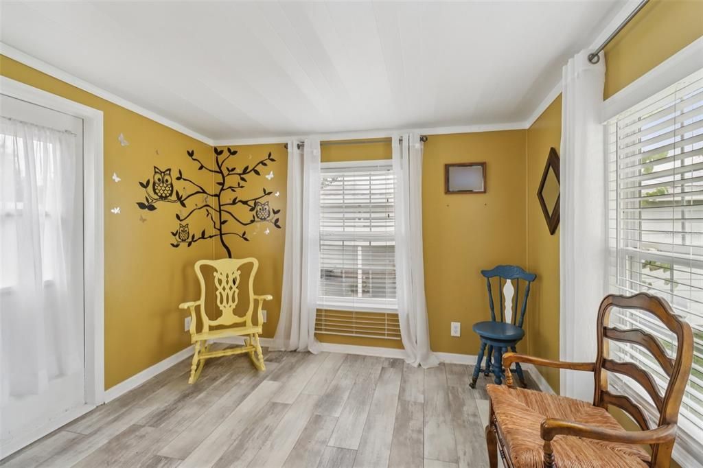 En Venta: $224,900 (2 camas, 2 baños, 1050 Pies cuadrados)