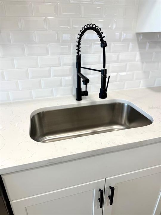 For Sale: $299,900 (3 beds, 2 baths, 1362 Square Feet)