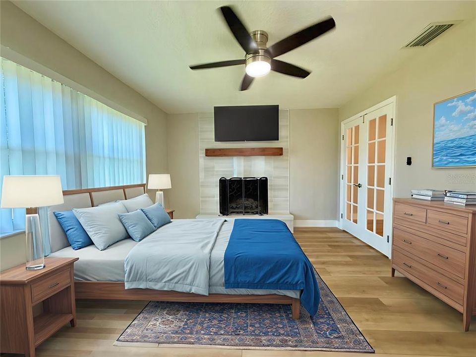 For Sale: $299,900 (3 beds, 2 baths, 1362 Square Feet)