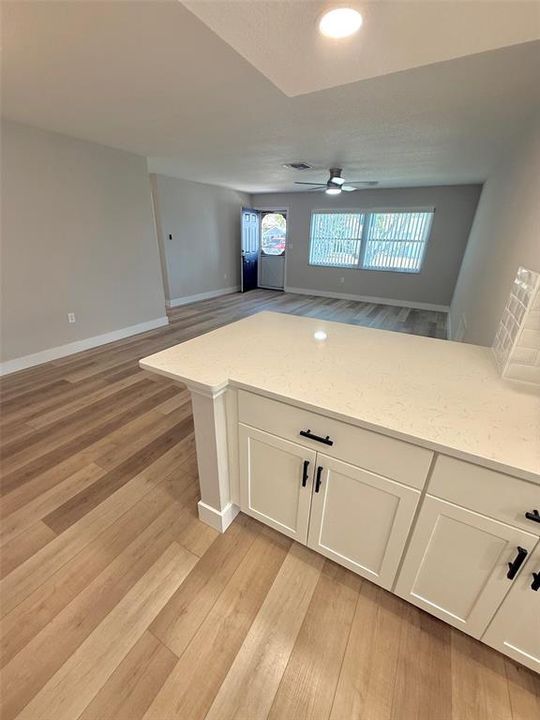 For Sale: $299,900 (3 beds, 2 baths, 1362 Square Feet)