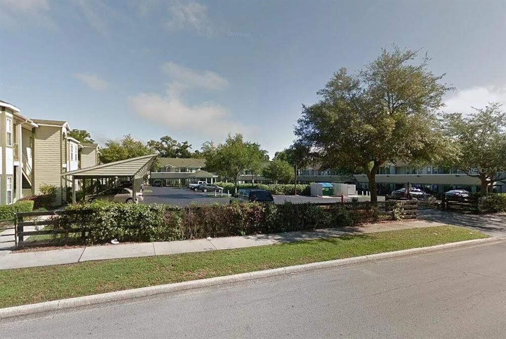 На продажу: $180,000 (2 спален, 2 ванн, 1143 Квадратных фут)