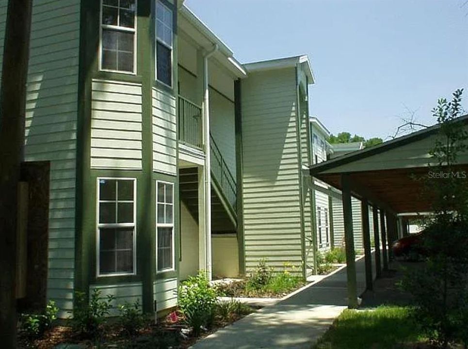 На продажу: $180,000 (2 спален, 2 ванн, 1143 Квадратных фут)