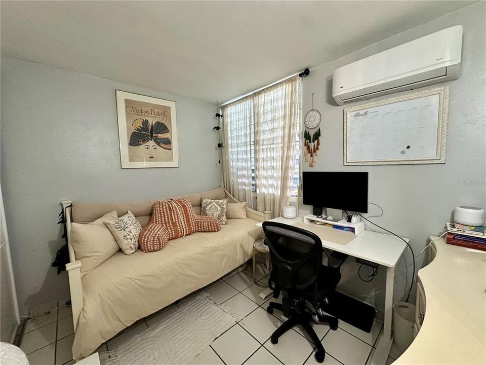 В аренду: $1,800 (3 спален, 1 ванн, 800 Квадратных фут)