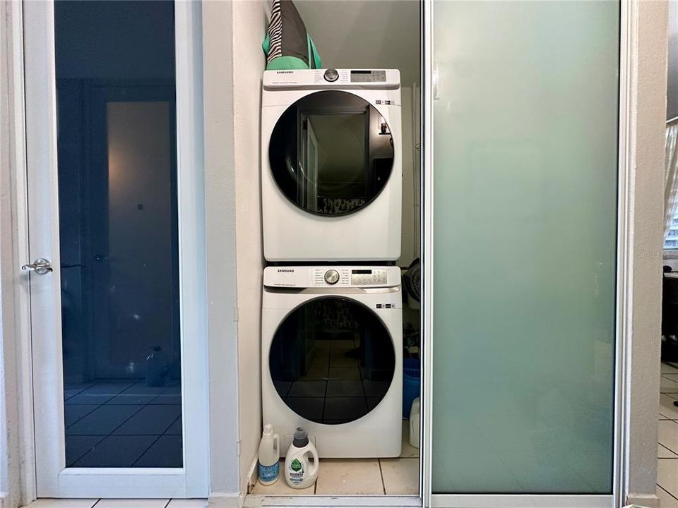 В аренду: $1,800 (3 спален, 1 ванн, 800 Квадратных фут)