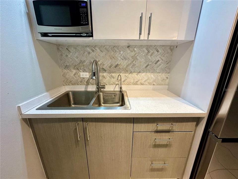 В аренду: $1,800 (3 спален, 1 ванн, 800 Квадратных фут)