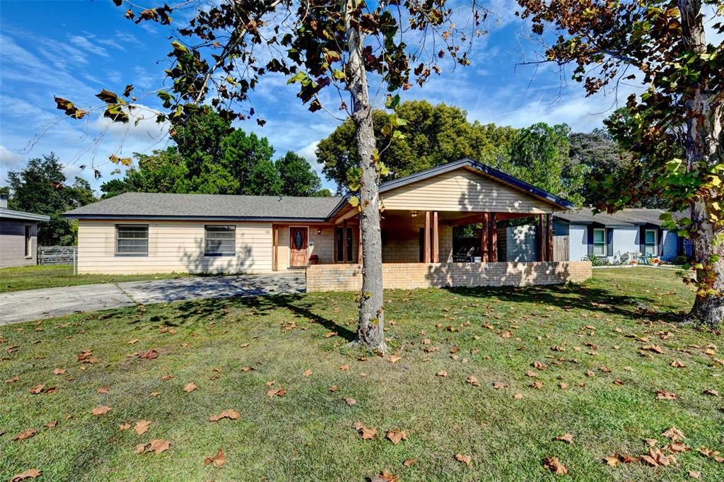 Activo con contrato: $335,000 (4 camas, 2 baños, 1525 Pies cuadrados)