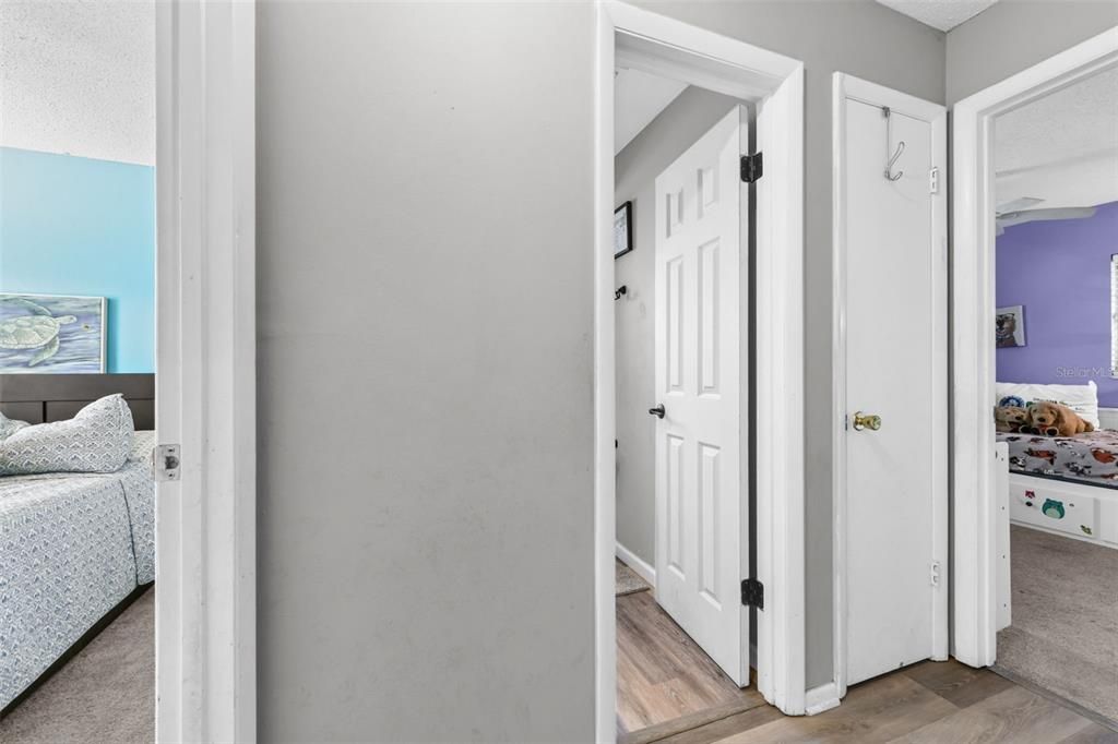 Activo con contrato: $335,000 (4 camas, 2 baños, 1525 Pies cuadrados)