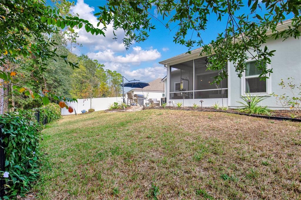 For Sale: $399,900 (3 beds, 3 baths, 2042 Square Feet)