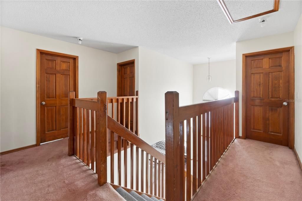 For Sale: $425,000 (5 beds, 3 baths, 2474 Square Feet)