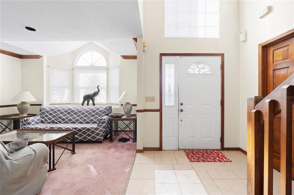 For Sale: $425,000 (5 beds, 3 baths, 2474 Square Feet)