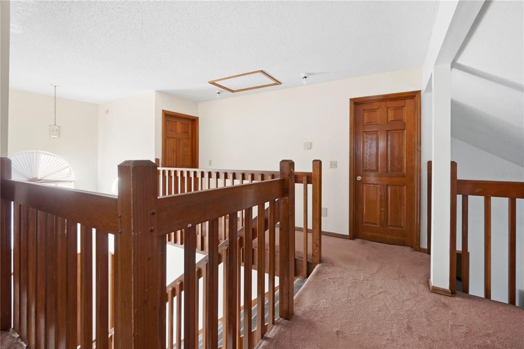 For Sale: $425,000 (5 beds, 3 baths, 2474 Square Feet)