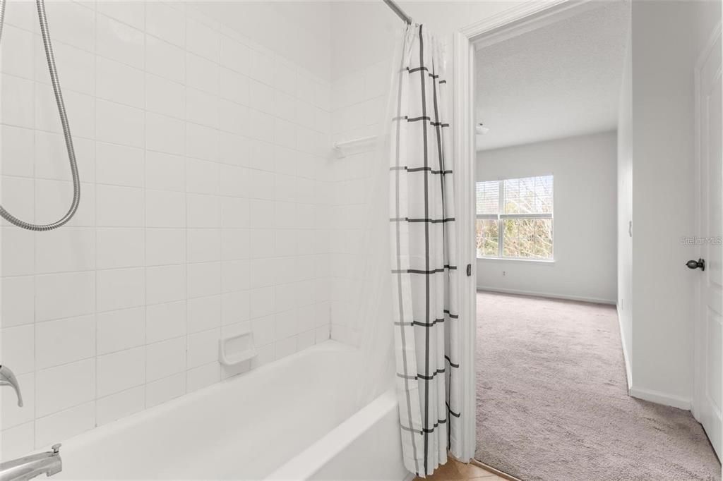 На продажу: $205,000 (3 спален, 2 ванн, 1405 Квадратных фут)