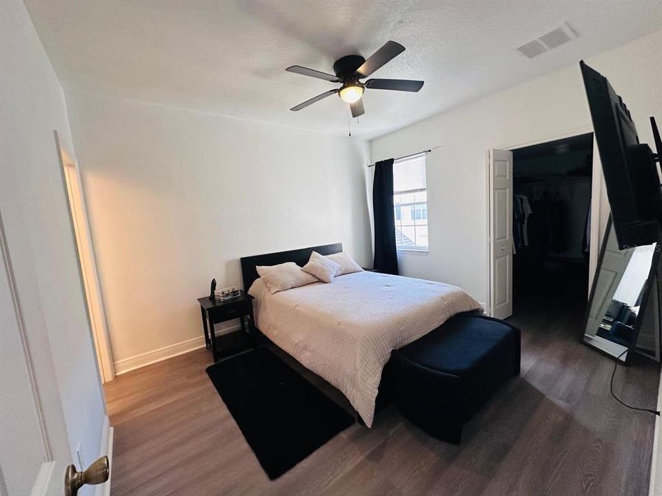 For Sale: $315,000 (3 beds, 2 baths, 1453 Square Feet)