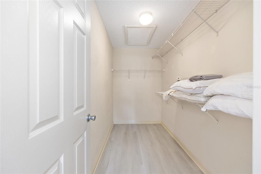 待售: $384,900 (3 贝兹, 2 浴室, 1392 平方英尺)