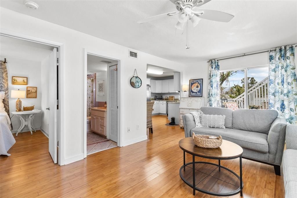 待售: $739,000 (4 贝兹, 0 浴室, 2286 平方英尺)