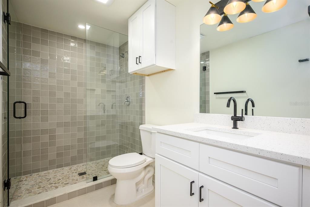 出租: $1,850 (2 贝兹, 1 浴室, 620 平方英尺)