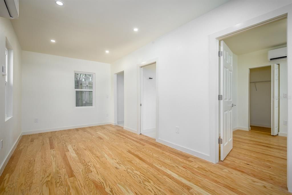 出租: $1,850 (2 贝兹, 1 浴室, 620 平方英尺)