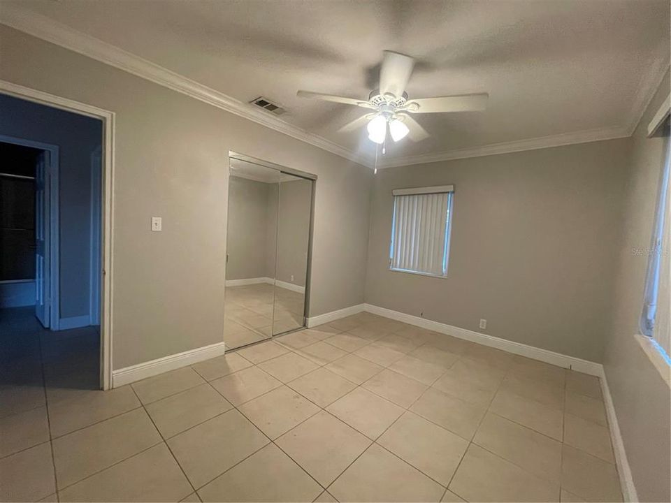 For Rent: $2,100 (2 beds, 1 baths, 940 Square Feet)