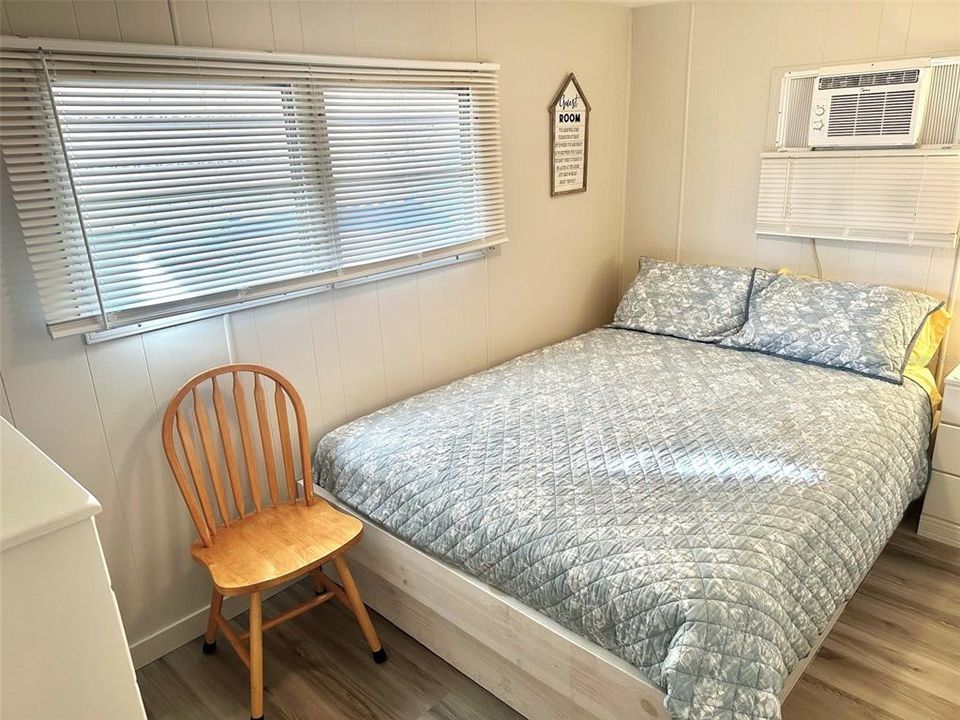 For Sale: $89,500 (2 beds, 1 baths, 669 Square Feet)