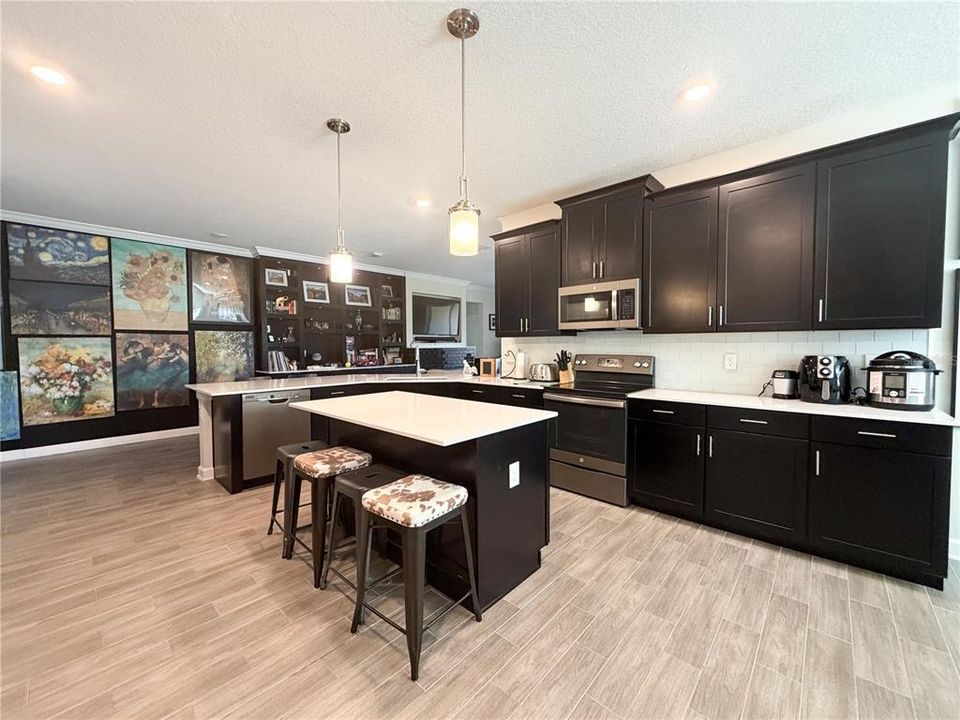 For Sale: $495,000 (4 beds, 3 baths, 2287 Square Feet)