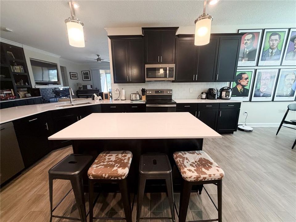 For Sale: $495,000 (4 beds, 3 baths, 2287 Square Feet)