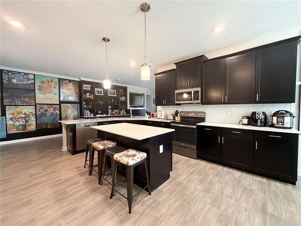 For Sale: $495,000 (4 beds, 3 baths, 2287 Square Feet)