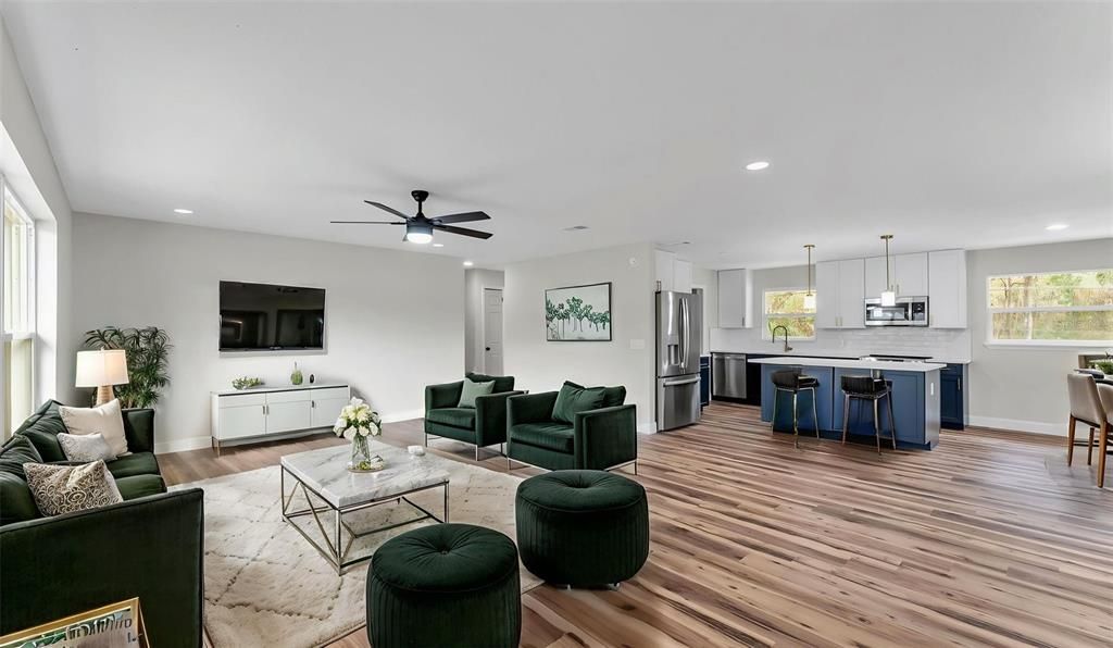 En Venta: $425,000 (3 camas, 2 baños, 2160 Pies cuadrados)