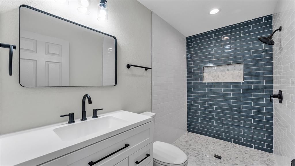 En Venta: $425,000 (3 camas, 2 baños, 2160 Pies cuadrados)