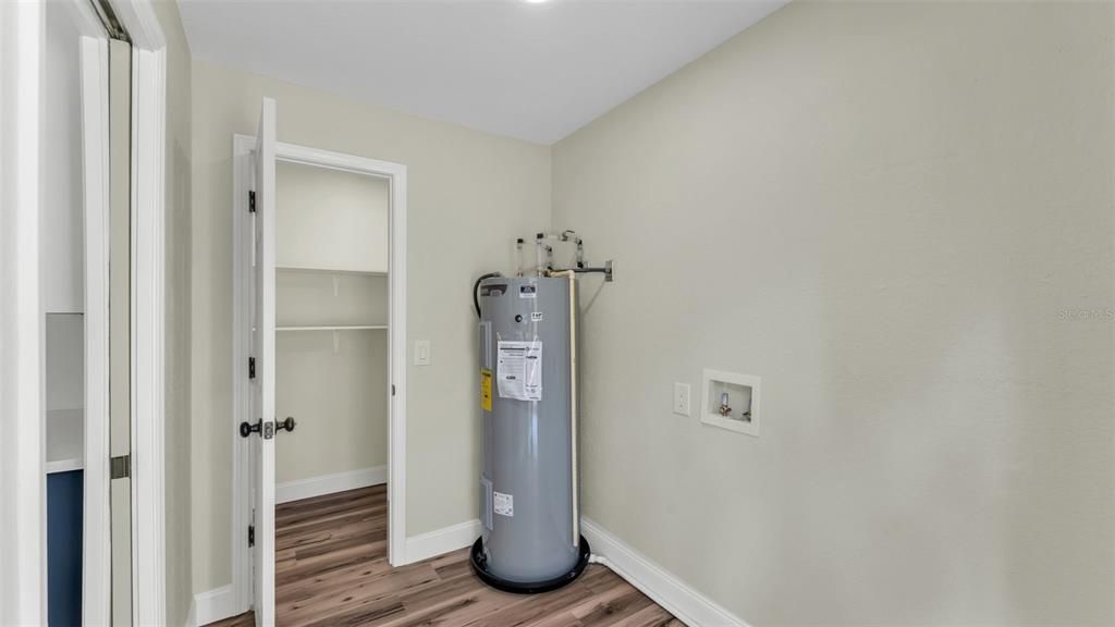 En Venta: $425,000 (3 camas, 2 baños, 2160 Pies cuadrados)