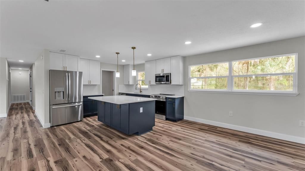 En Venta: $425,000 (3 camas, 2 baños, 2160 Pies cuadrados)