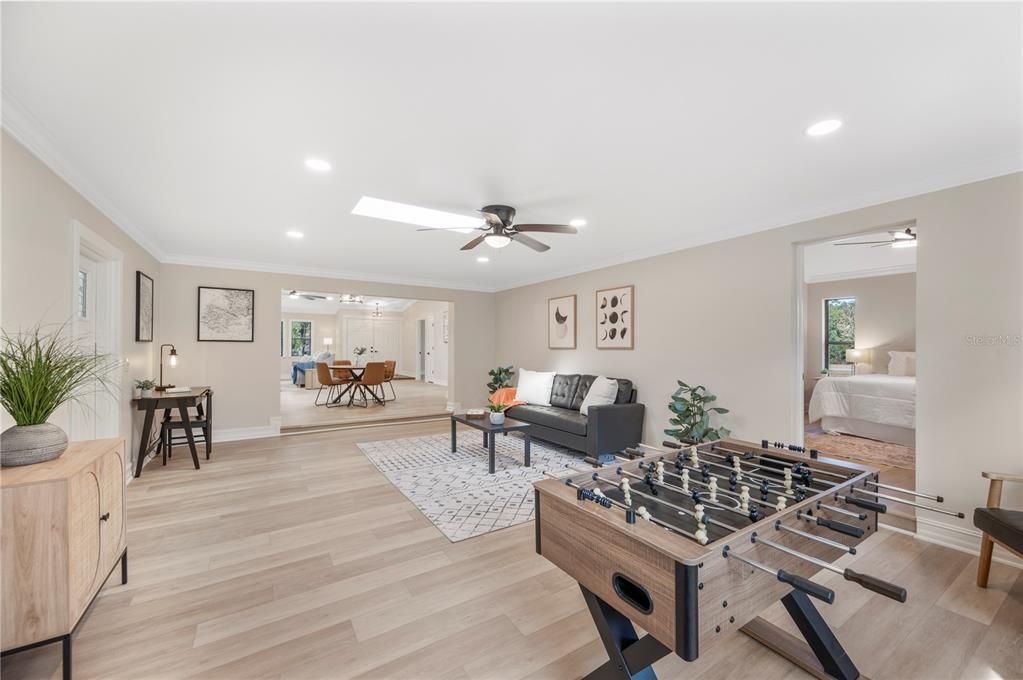 En Venta: $620,000 (3 camas, 2 baños, 2081 Pies cuadrados)