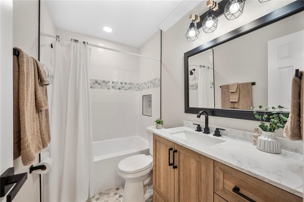 En Venta: $620,000 (3 camas, 2 baños, 2081 Pies cuadrados)