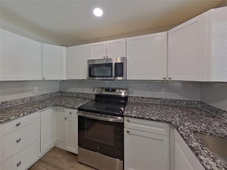 En Renta: $2,459 (3 camas, 2 baños, 1316 Pies cuadrados)