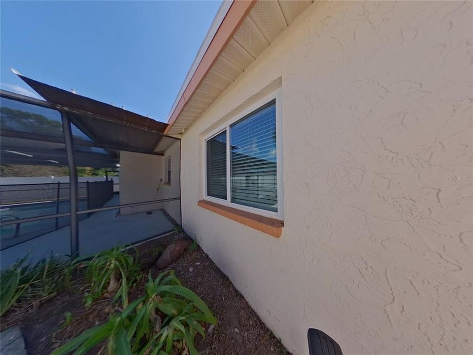 En Renta: $2,459 (3 camas, 2 baños, 1316 Pies cuadrados)