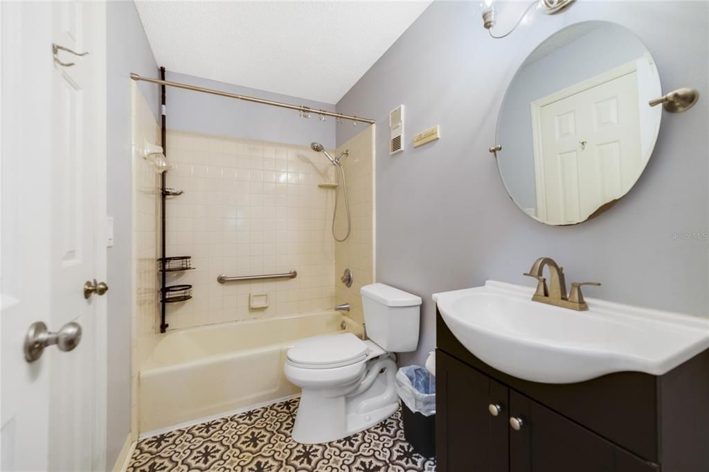 En Venta: $239,900 (2 camas, 2 baños, 1248 Pies cuadrados)