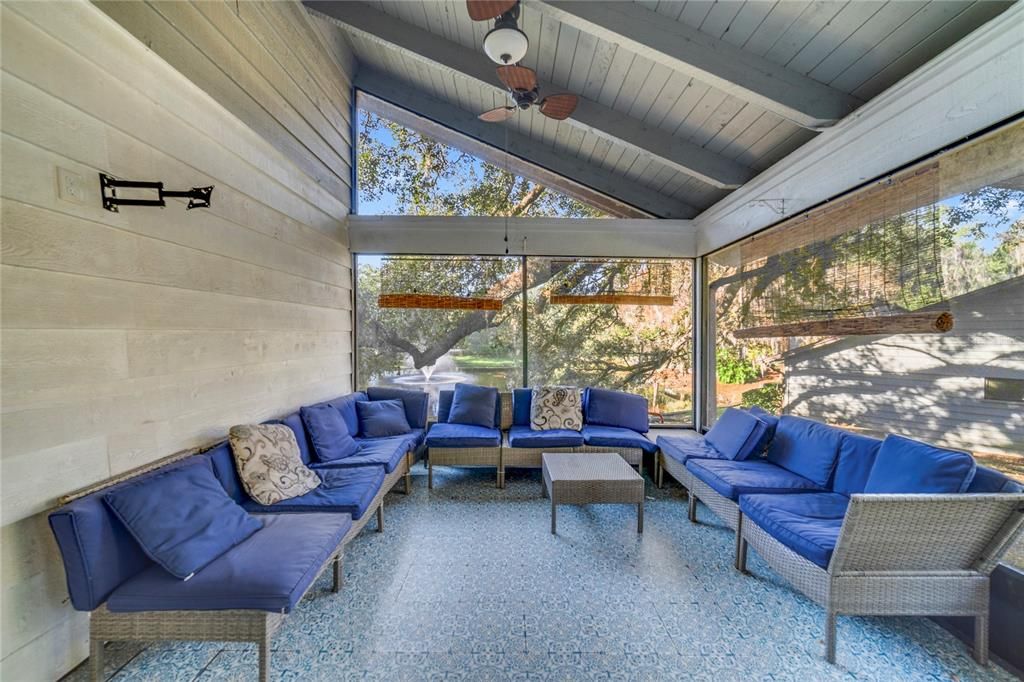 En Venta: $239,900 (2 camas, 2 baños, 1248 Pies cuadrados)