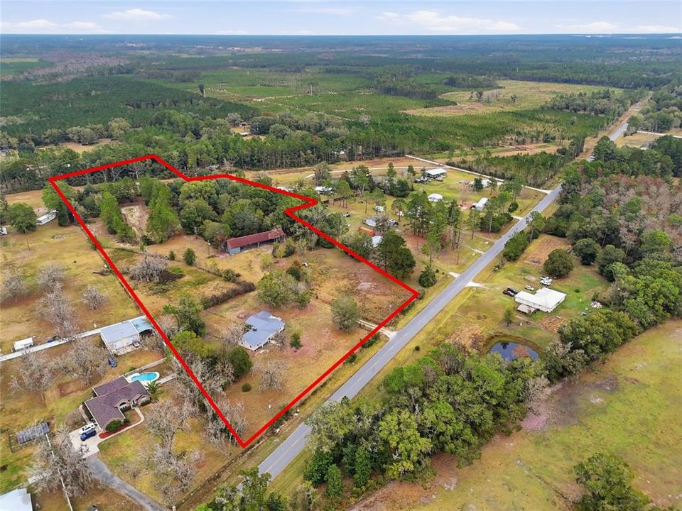 For Sale: $499,900 (3 beds, 2 baths, 2452 Square Feet)