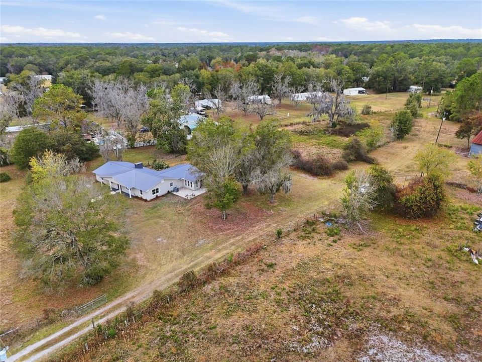 For Sale: $499,900 (3 beds, 2 baths, 2452 Square Feet)
