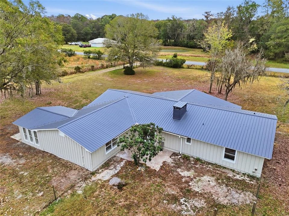 For Sale: $499,900 (3 beds, 2 baths, 2452 Square Feet)