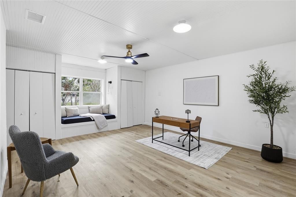 For Sale: $499,900 (3 beds, 2 baths, 2452 Square Feet)