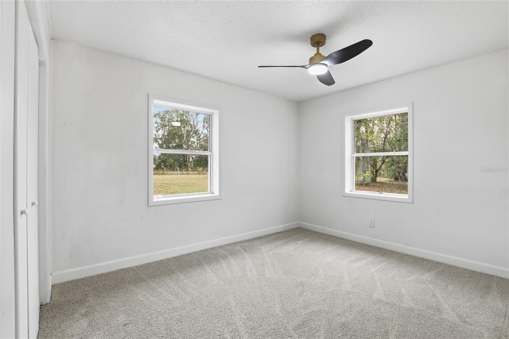 For Sale: $499,900 (3 beds, 2 baths, 2452 Square Feet)