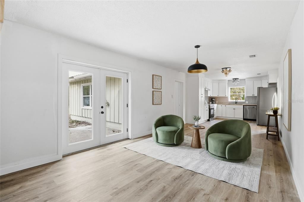 For Sale: $499,900 (3 beds, 2 baths, 2452 Square Feet)