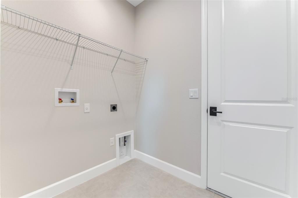 For Sale: $424,990 (2 beds, 2 baths, 1434 Square Feet)