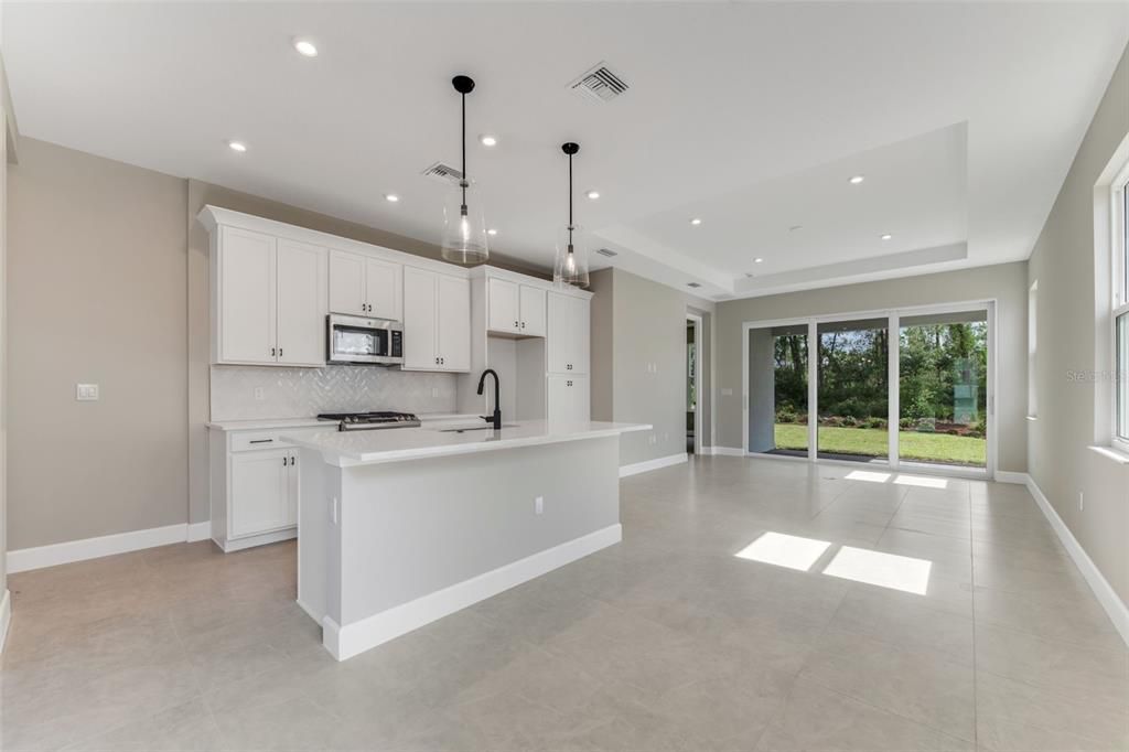 For Sale: $424,990 (2 beds, 2 baths, 1434 Square Feet)