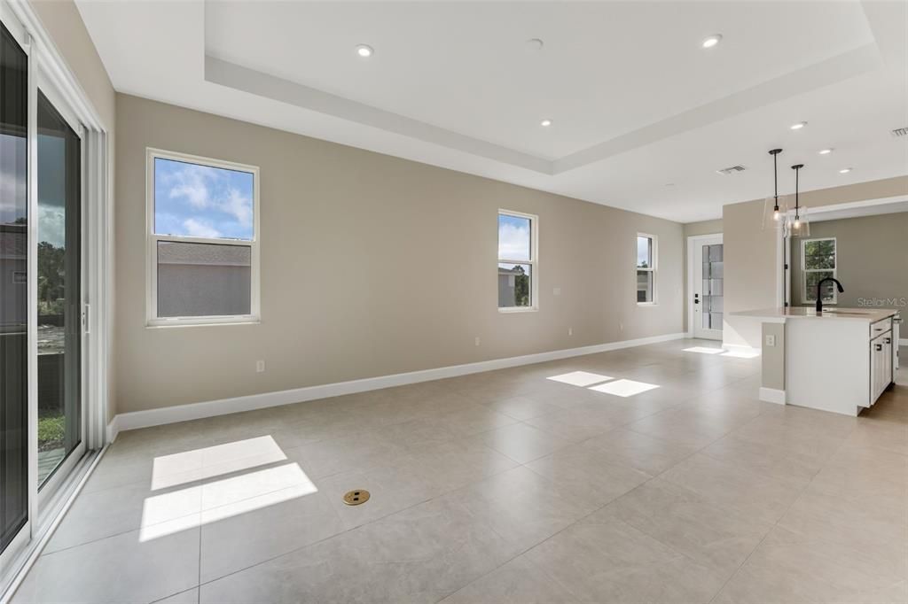 For Sale: $424,990 (2 beds, 2 baths, 1434 Square Feet)