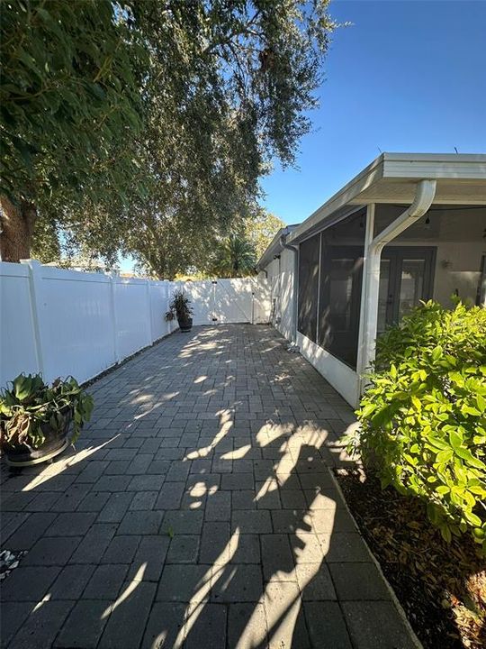 For Rent: $2,395 (3 beds, 2 baths, 1506 Square Feet)